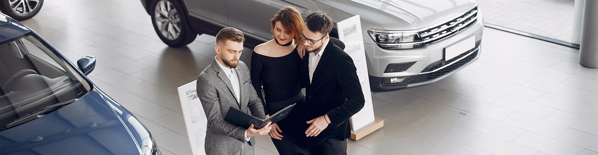 https://hillzcdn.ca/sanctusautosales/6439168575692904-book_appointment copy.webp